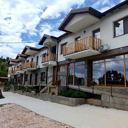 Lesnovo House Tomevski Exterior photo