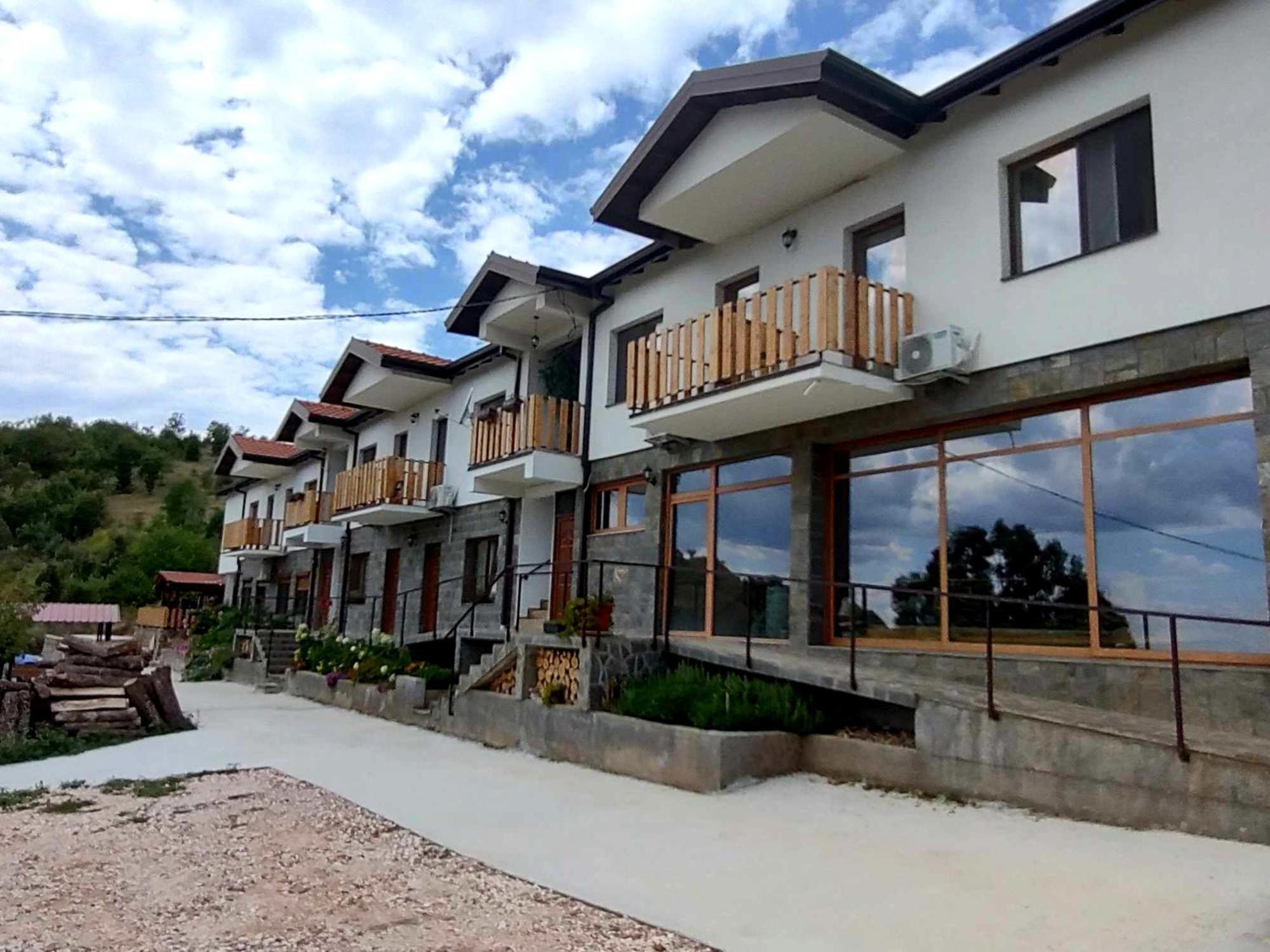 Lesnovo House Tomevski Exterior photo