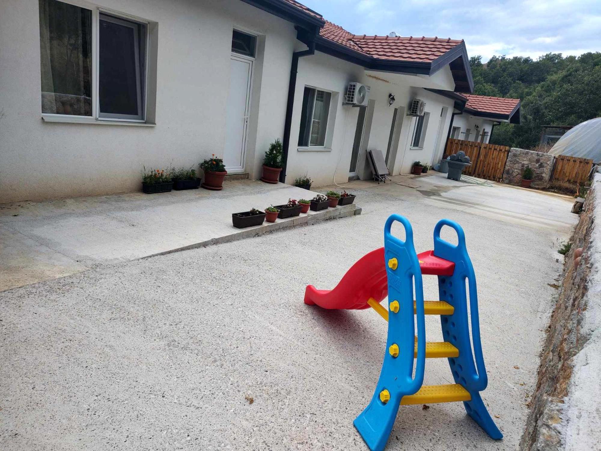 Lesnovo House Tomevski Exterior photo